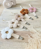 Attache tétine bébé forme fleur – Flower - en tissu teddy doux et personnalisé