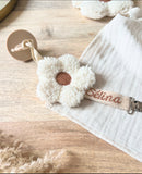 Attache tétine bébé forme fleur – Flower - en tissu teddy doux et personnalisé